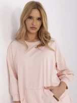 Jasnoróżowa bluza kangurka z rękawem 3/4