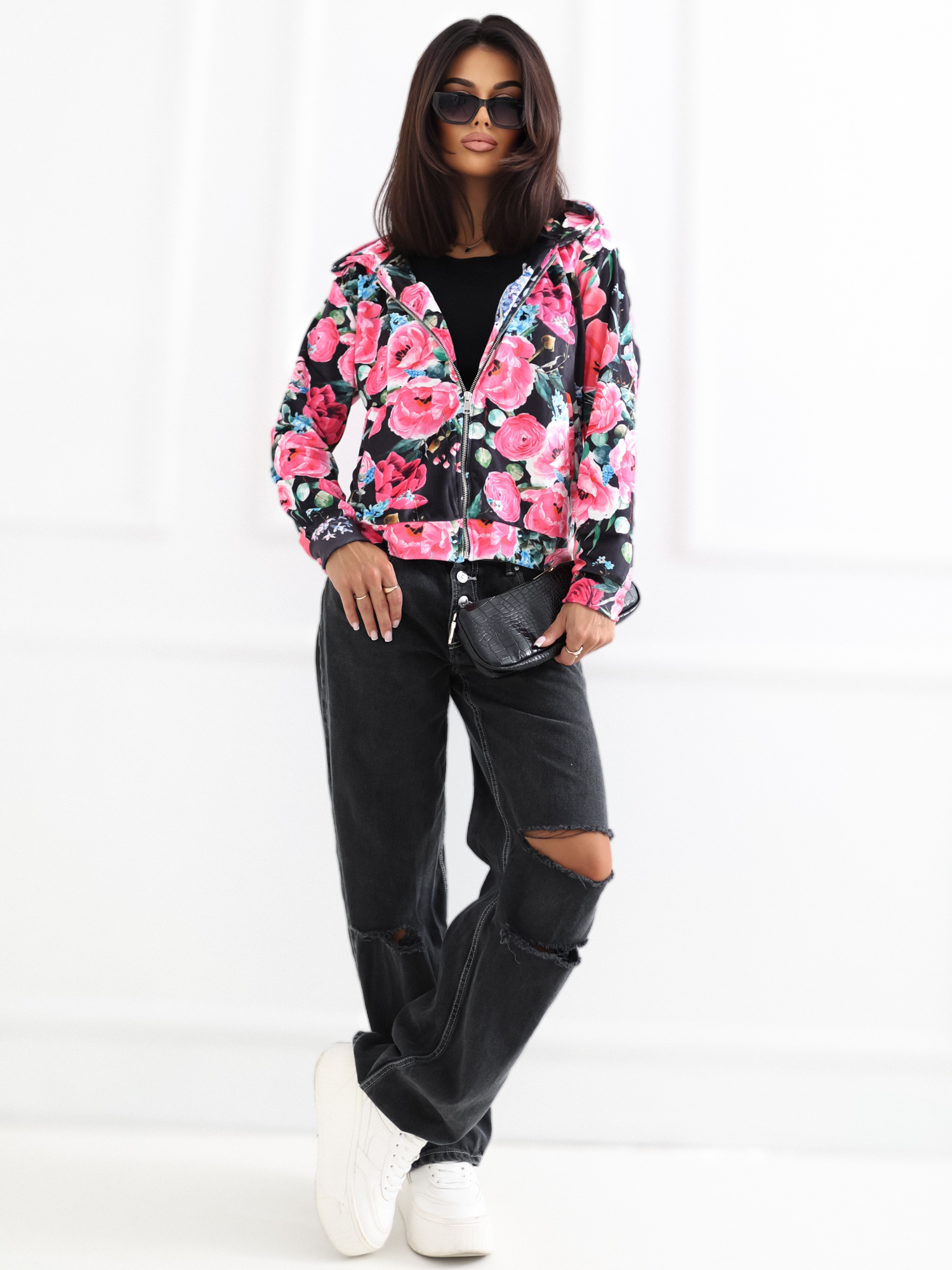 Hurtownia Czarno-różowa rozpinana bluza w kwiaty RUE PARIS 