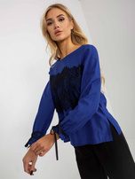 Hurtownia Kobaltowa bluzka wizytowa z koronkową wstawką