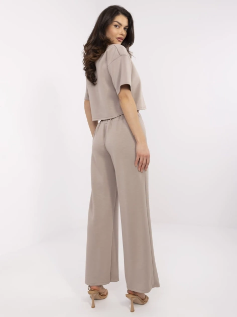 Hurtownia Ciemnobeżowy gładki komplet z wiskozą