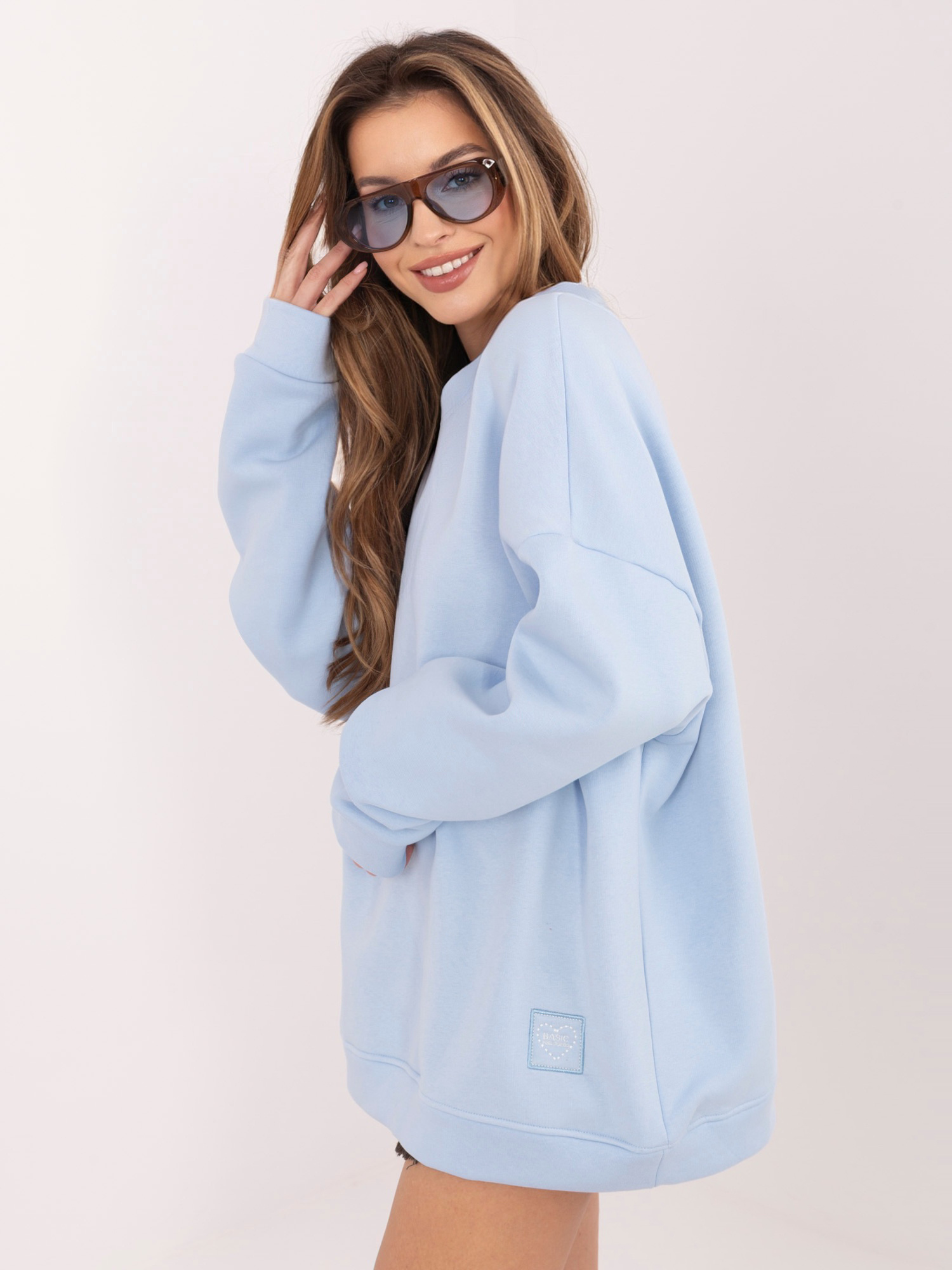 Pastelowa niebieska ocieplana bluza oversize RUE PARIS 