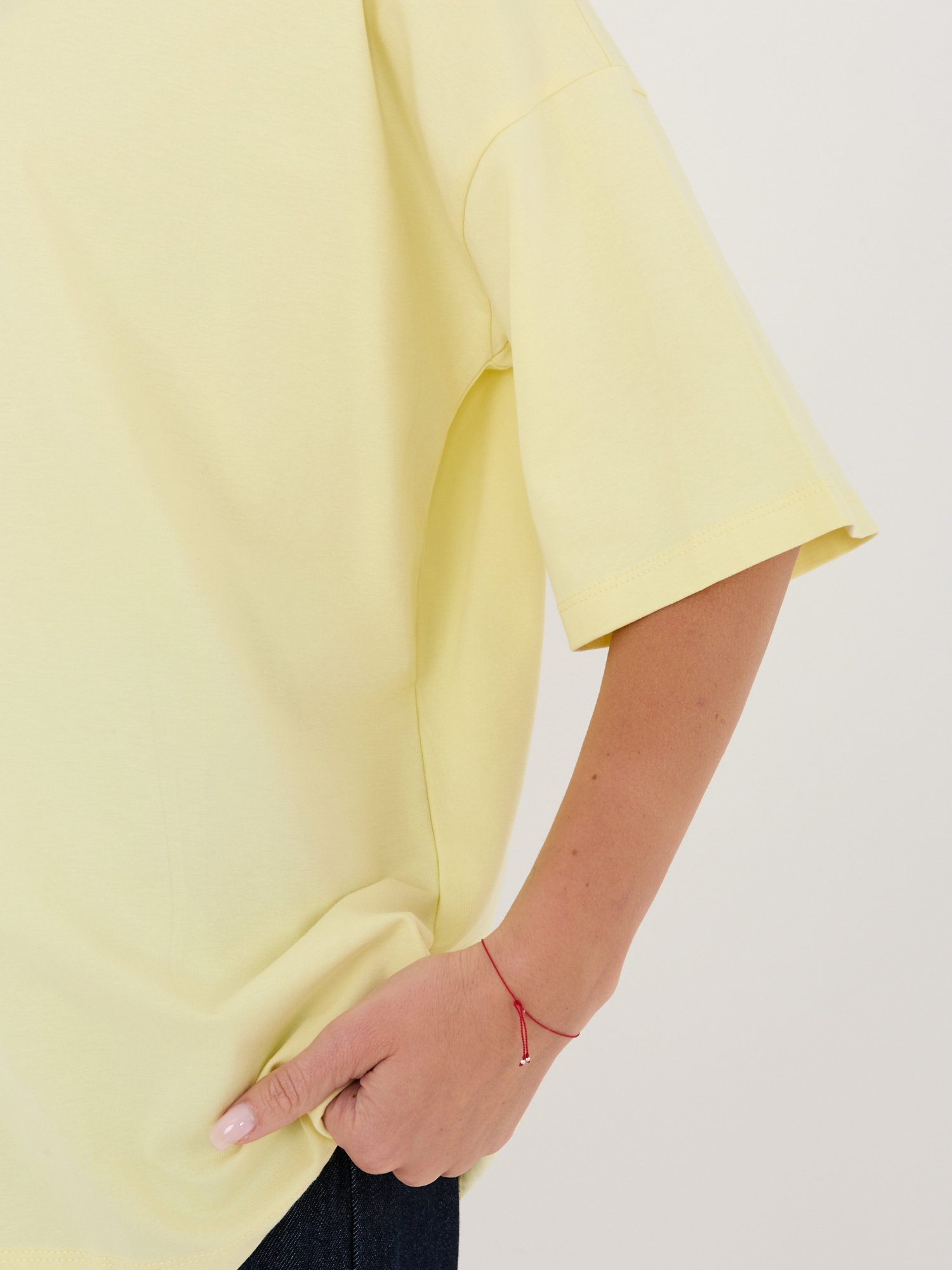 Jasnożółty t-shirt basic z okrągłym dekoltem RUE PARIS