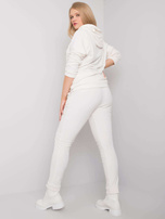 Biały welurowy komplet plus size Michell