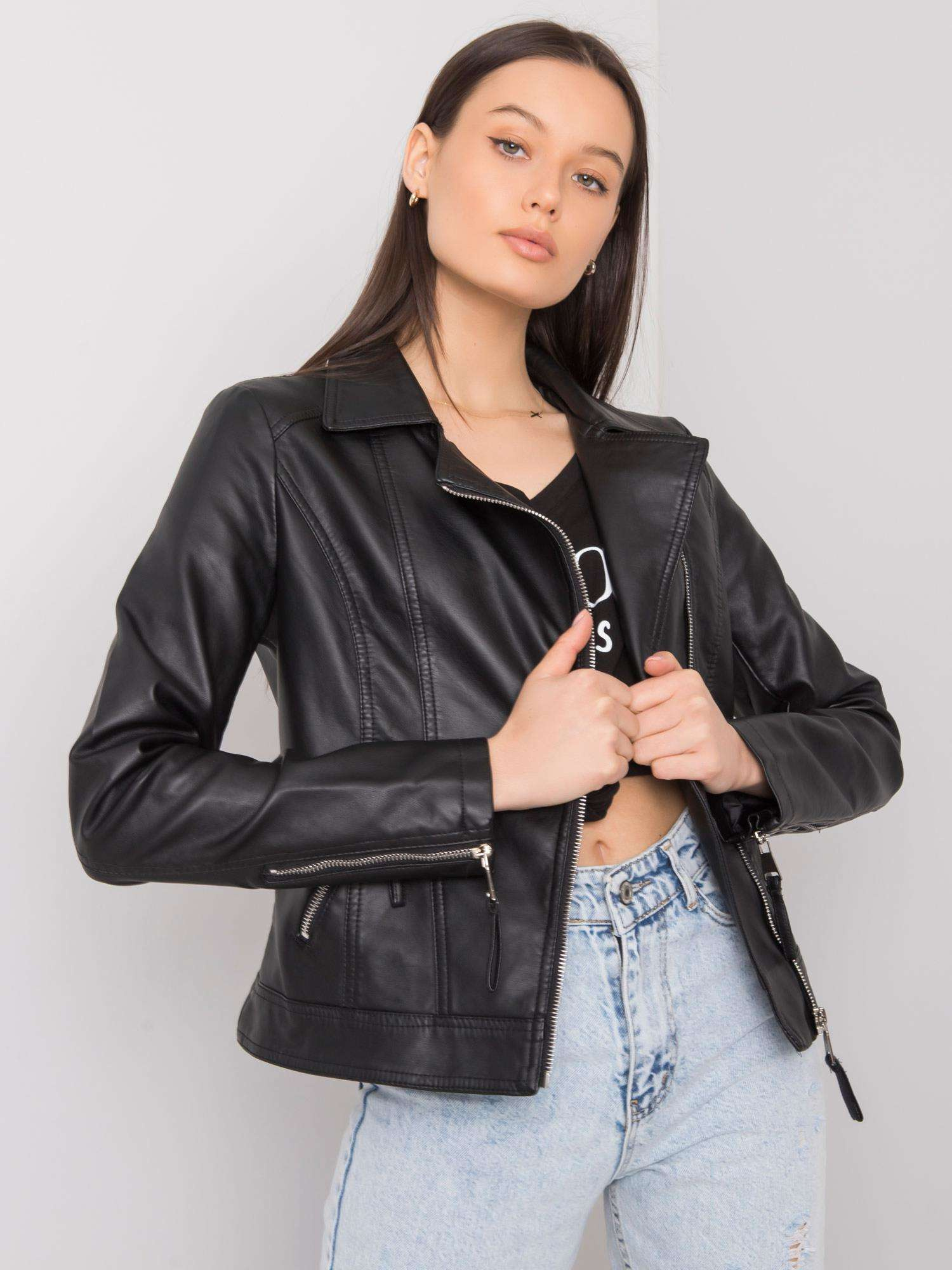 Schwarze Bikerjacke Adaliya.