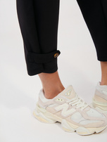 Czarne dresowe spodnie z paskiem 