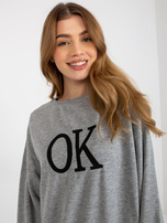 Hurt Szara luźna bluza oversize bez kaptura z haftem