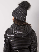 Ciemnoszara czapka zimowa z aplikacją