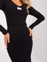 Hurtownia Czarna prążkowana spódnica z dzianiny