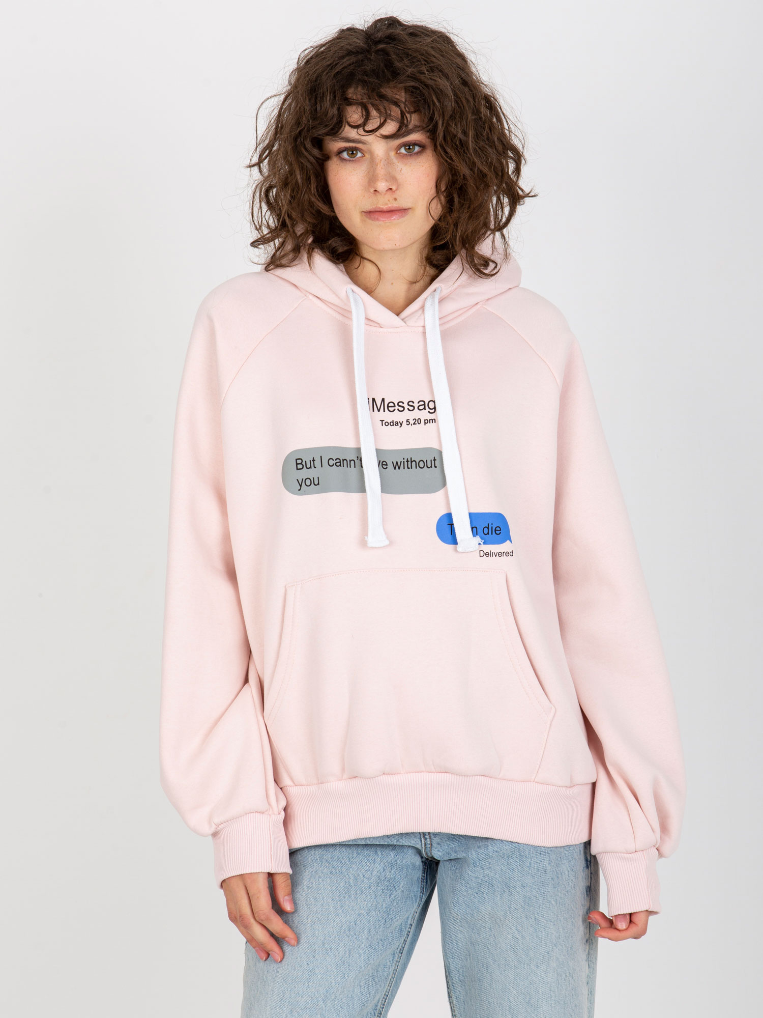 Jasnoróżowa dresowa bluza z nadrukiem oversize