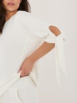 Ecru dwuczęściowy komplet z miękkiego materiału