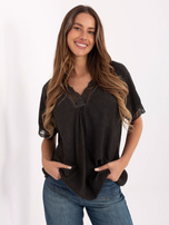 Czarna casualowa bluzka z koronką