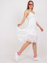 Biała sukienka na co dzień na ramiączkach OCH BELLA