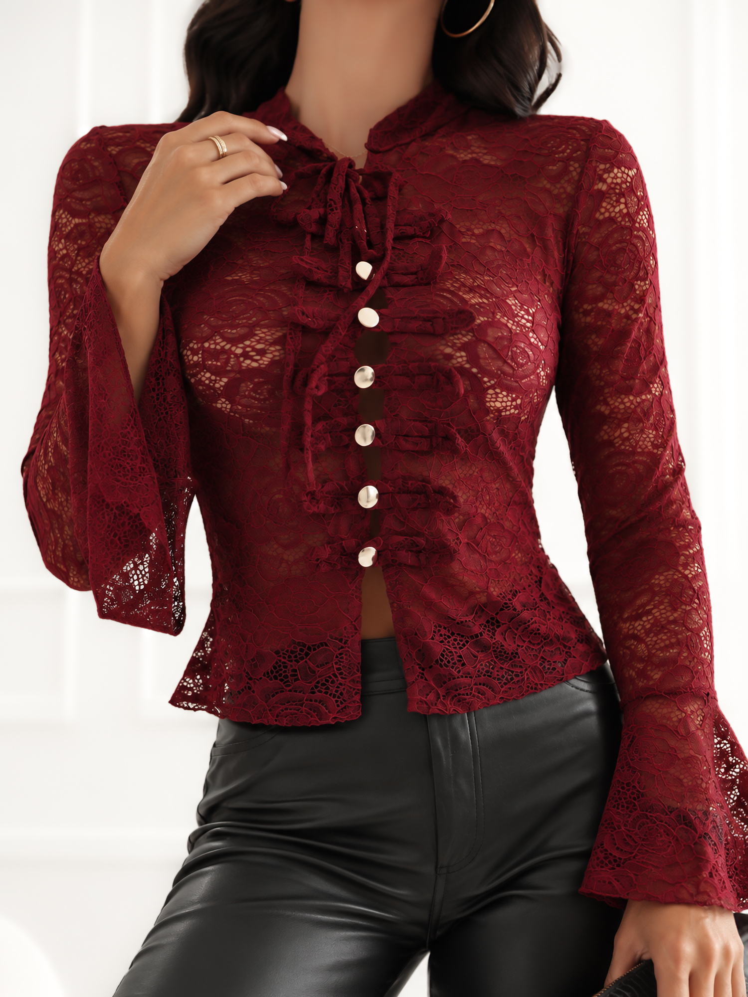 Bordeaux Spitzenbluse mit Schlitz vorne RUE PARIS.