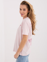 Jasnoróżowy t-shirt z nadrukiem na plecach SUBLEVEL 