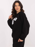 Hurt Czarna damska bluza bez kaptura z haftem