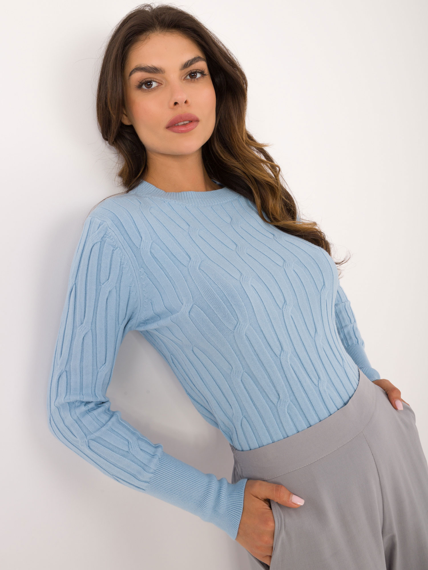 Sweter jasny niebieski