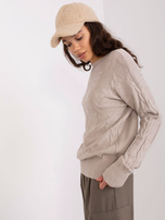 Hurtownia Beżowy sweter z warkoczami i ścigaczami