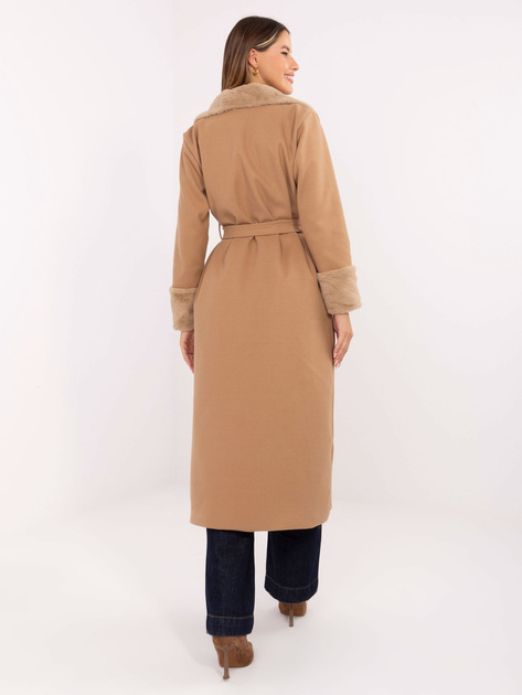 Camelowy długi płaszcz zimowy z paskiem RUE PARIS