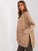 Hurtownia Ciemnobeżowa bluza ocieplana z rozcięciami