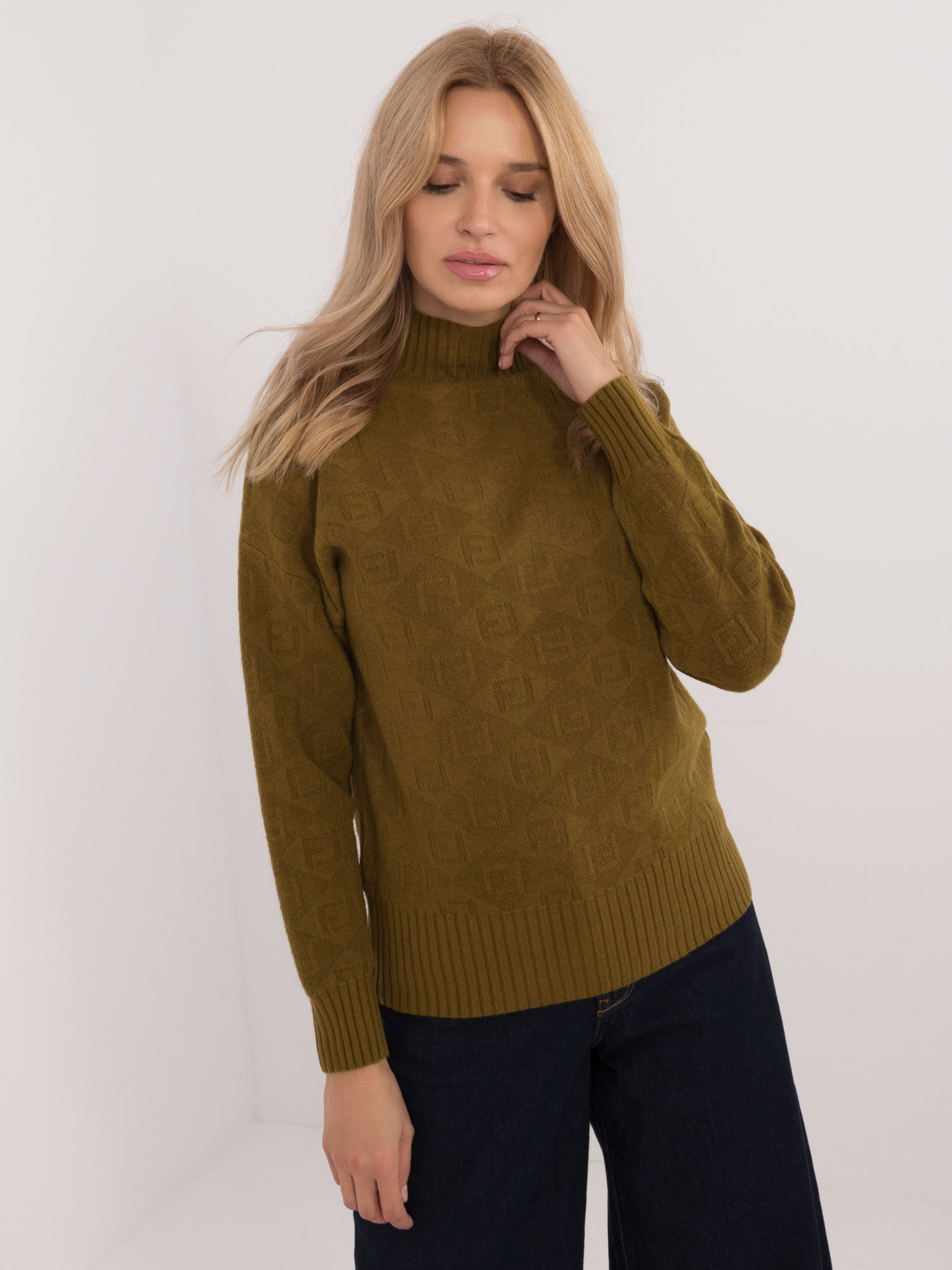 Sweter oliwkowy