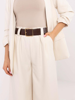 Hurtownia Jasnobeżowe garniturowe spodnie z kieszeniami