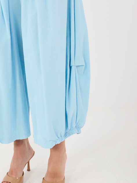 Jasnoniebieskie sztruksowe spodnie z zakładkami