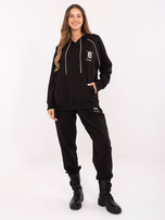 Czarny dresowy komplet ze spodniami