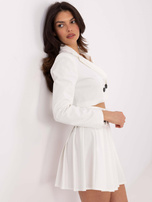 Hurt Ecru damska marynarka o dopasowanym kroju 