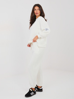 Ecru dresowe spodnie z kieszeniami