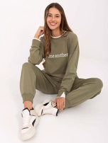Khaki two-piece set made of cotton.