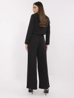 Czarny damski garnitur z szerokimi spodniami