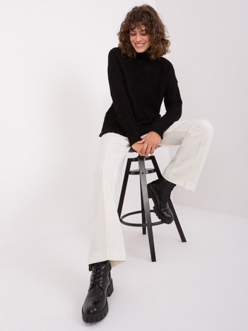 Hurtownia Czarny sweter z golfem o kroju oversize