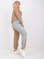 Ciemnobeżowo-szary bawełniany komplet dresowy plus size Amishi