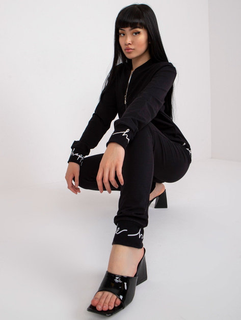 Czarny komplet casualowy ze spodniami