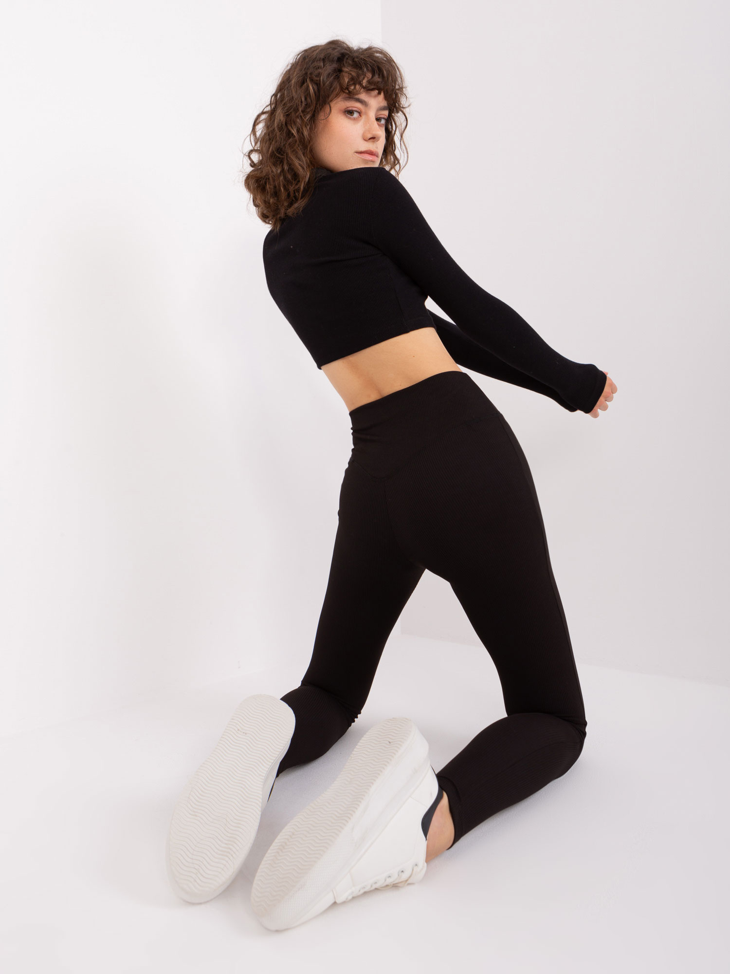Czarne legginsy basic z wysokim stanem RUE PARIS
