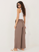 Brązowe spodnie wide leg na lato