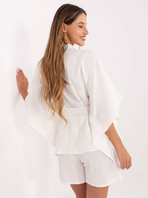 Biały komplet z koszulą o kroju kimono