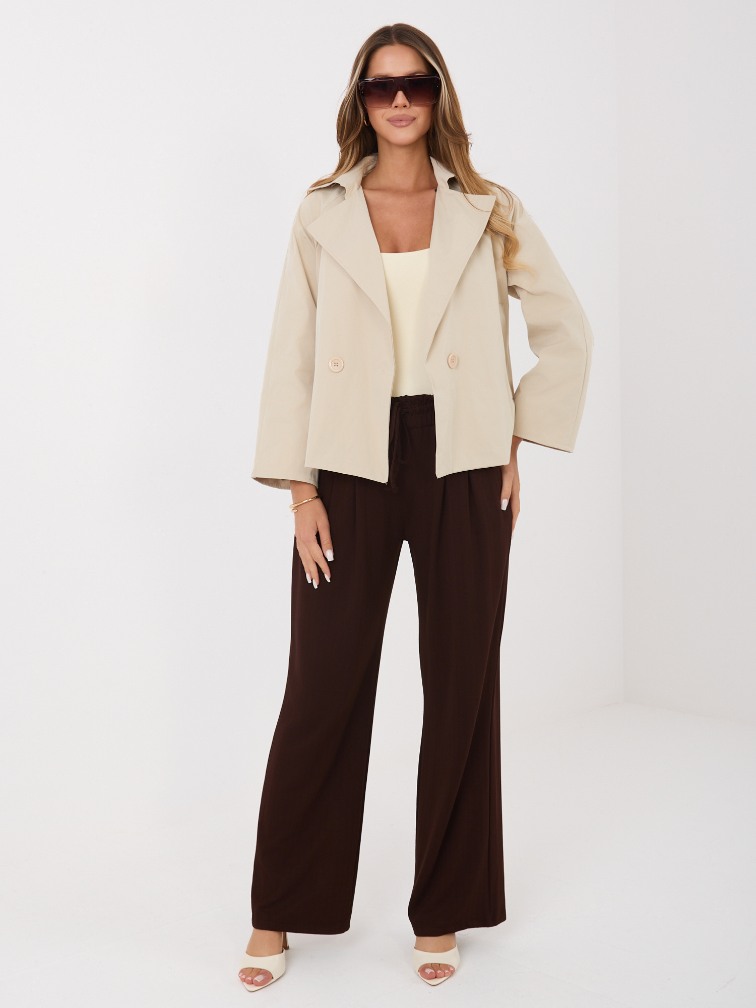 Beżowy przejściowy płaszcz z kieszeniami RUE PARIS 