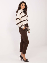 Czekoladowe materiałowe spodnie z gumką w pasie