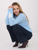 Jasnoniebieski sweter oversize z okrągłym dekoltem  