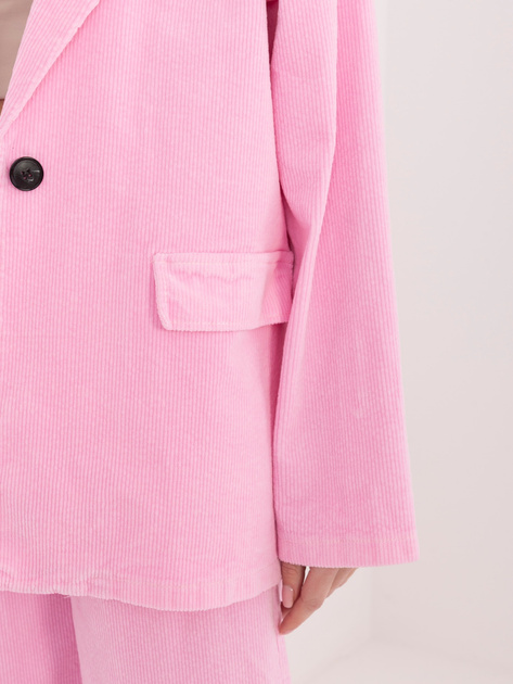 Pastelowa różowa sztruksowa marynarka z imitacją kieszeni RUE PARIS