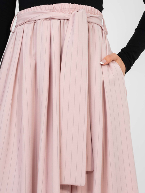 Pastelowa różowa rozkloszowana spódnica w paski