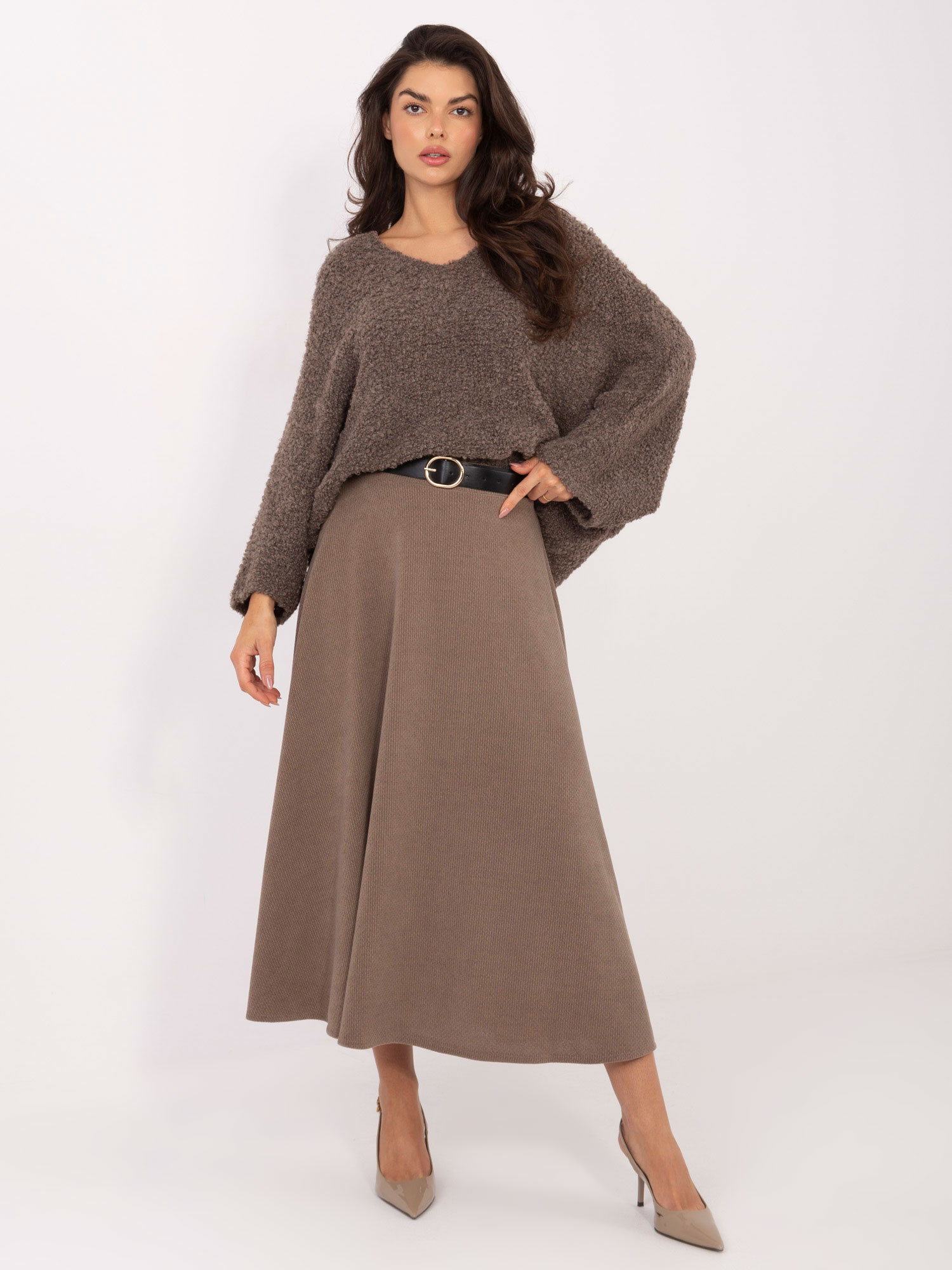 Sweter ciemny bezowy