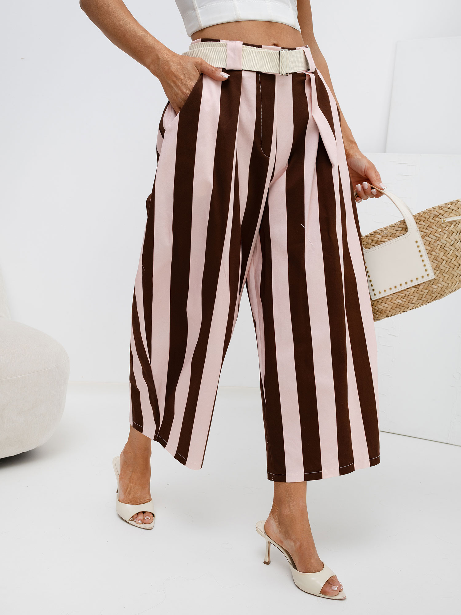 Jasnoróżowo-brązowe bawełniane spodnie z nogawką 7/8