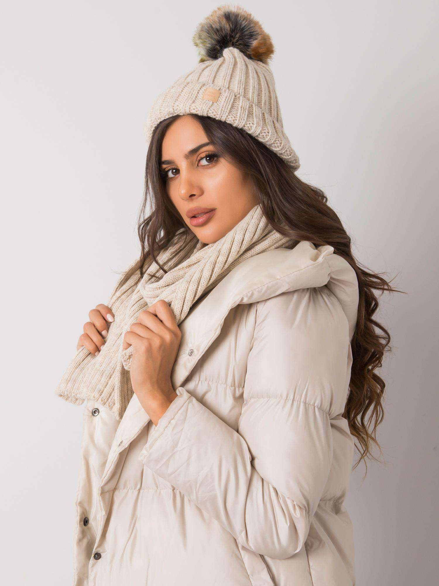 Beige Winterset mit Mütze und Schal Rubby RUE PARIS.