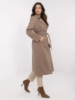 Ciemnobeżowy długi płaszcz damski z paskiem