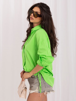 Hurt Aiškiai žalia moteriška oversize marškiniai su apykakle.