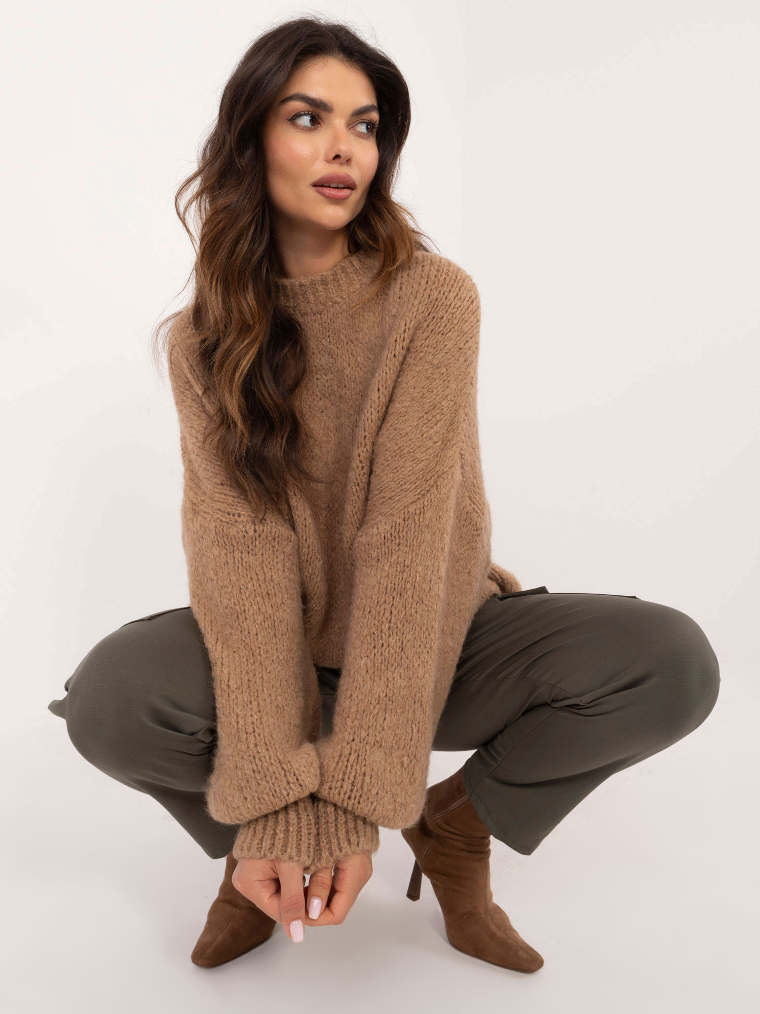 Sweter camelowy