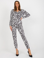 Hurtownia Biało-czarny damski komplet welurowy w zebrę 