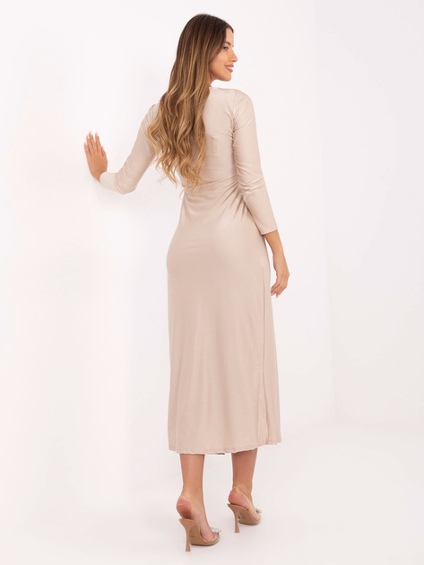Beżowa midi sukienka z kopertowym dołem